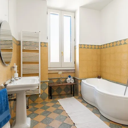 Villa Villa Giulia With Hot Tub - Artemisia Homes Nociglia